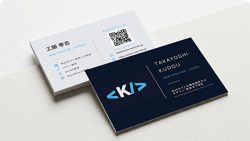 ブランドの信頼性と洗練された世界観を体現する、KUDOU DESIGN(工藤孝吉)のオリジナル名刺デザイン制作実績